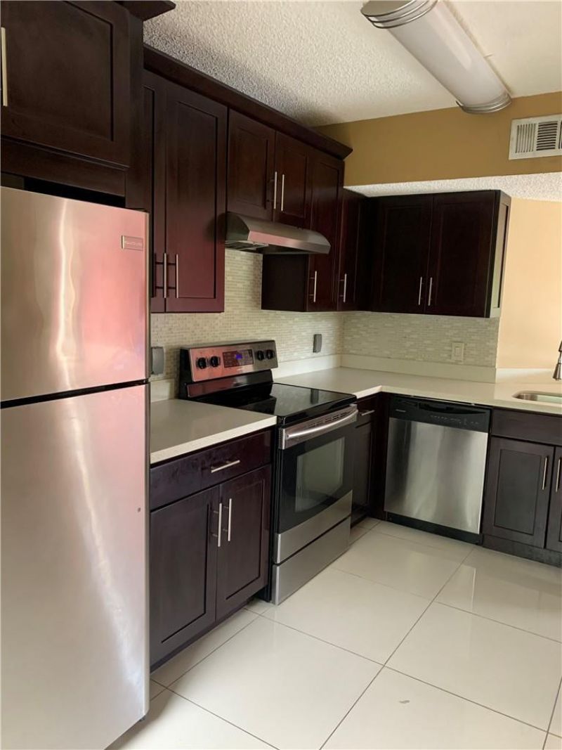 8891 Wiles Road, Unit 308, Coral Springs, FL 33067 Photo