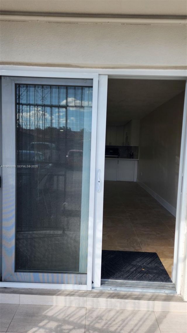 9000 SW 24th St, Unit 14C, Miami, FL 33165 Photo