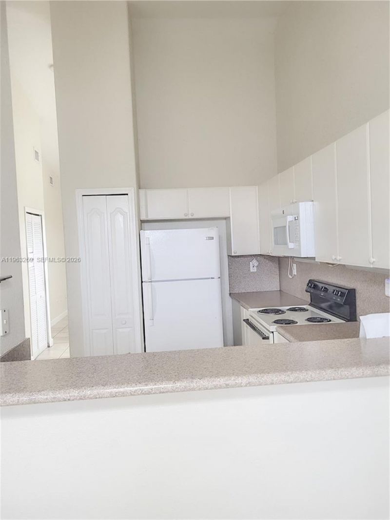 2551 SE 16th Ter, Unit 203, Homestead, FL 33035 Main Photo
