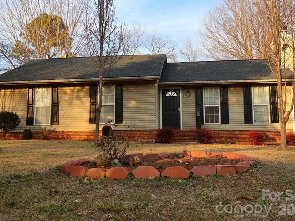 9323 Winter Elm Lane, Charlotte, NC 28227