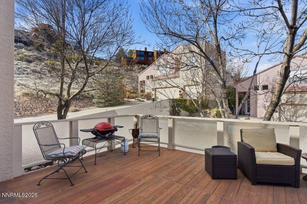 2556 Edgerock Road, Reno, NV 89519 Photo