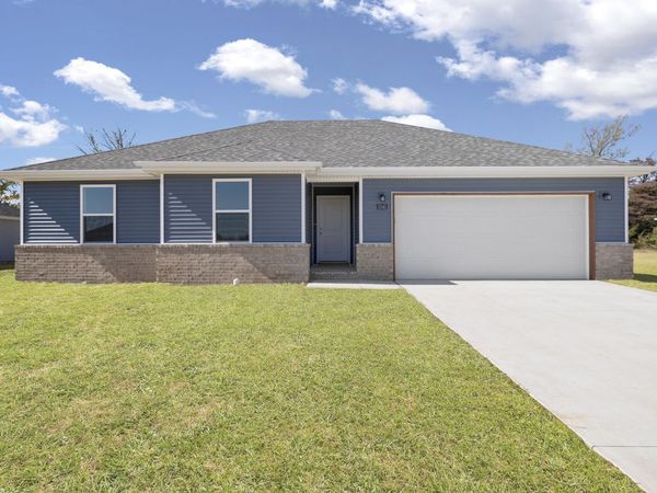 1720 Cash Dr Drive, Mt Vernon, MO 65712