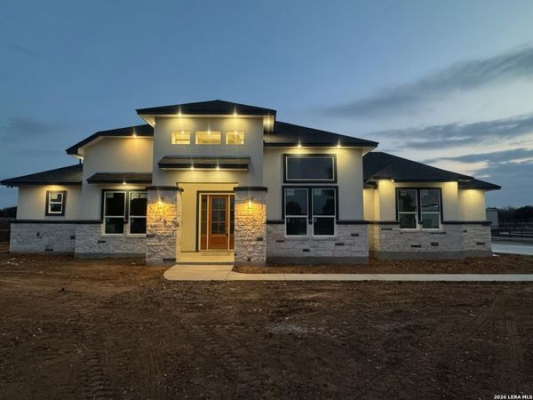 128 W Tree Farm, Lytle, TX 78052