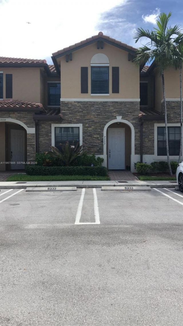 9333 W 33rd Lane , Unit 9333, Hialeah Gardens, FL 33018 Photo