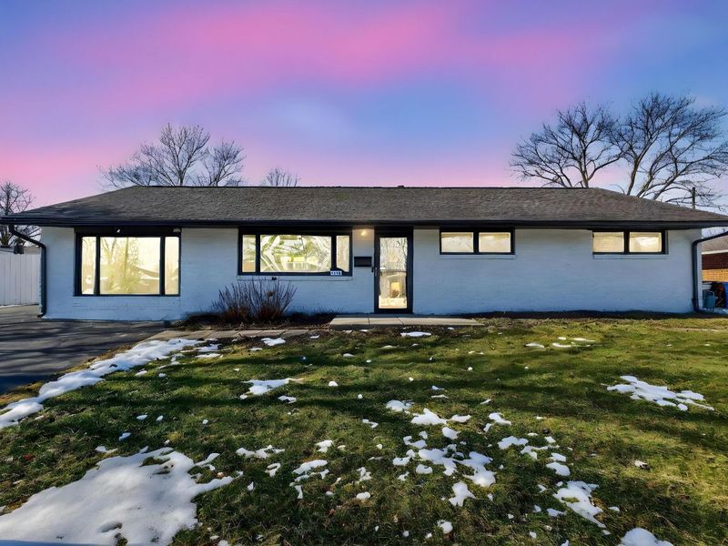 1561 Haft Drive, Reynoldsburg, OH 43068 Photo 2