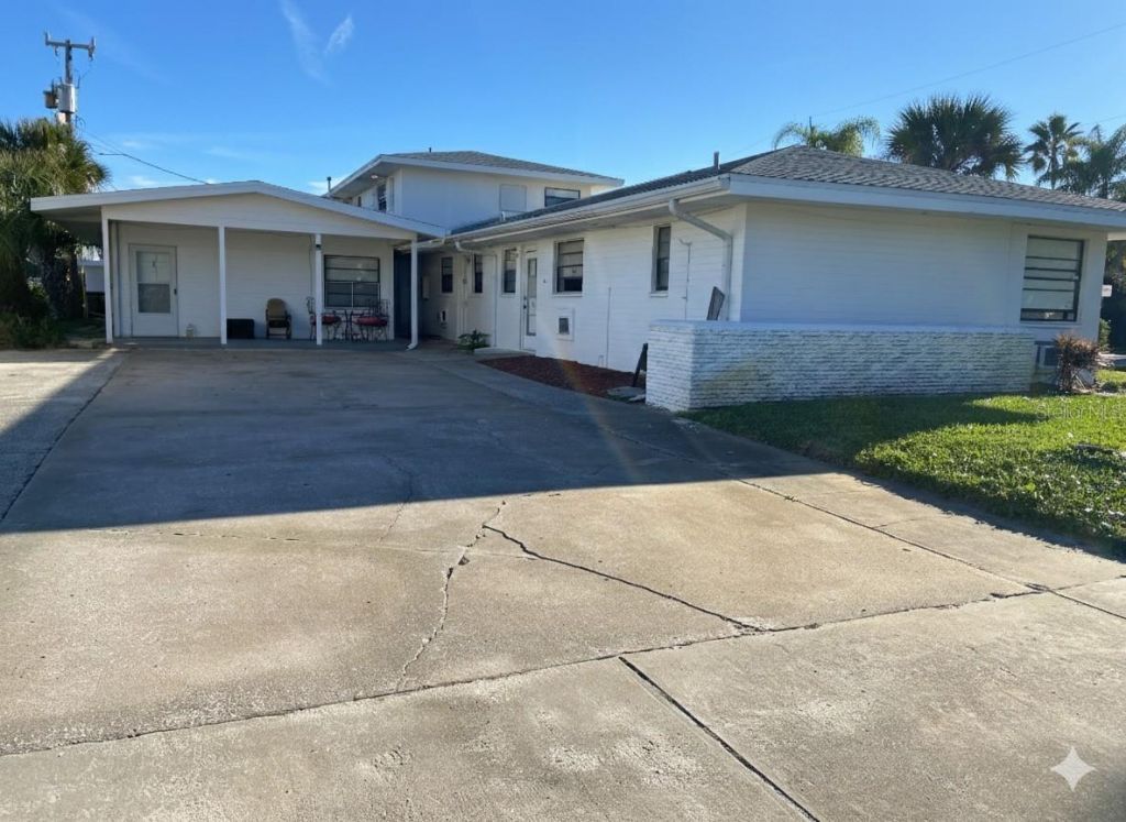 938 N Grandview Avenue, Daytona Beach, FL 32118 Photo