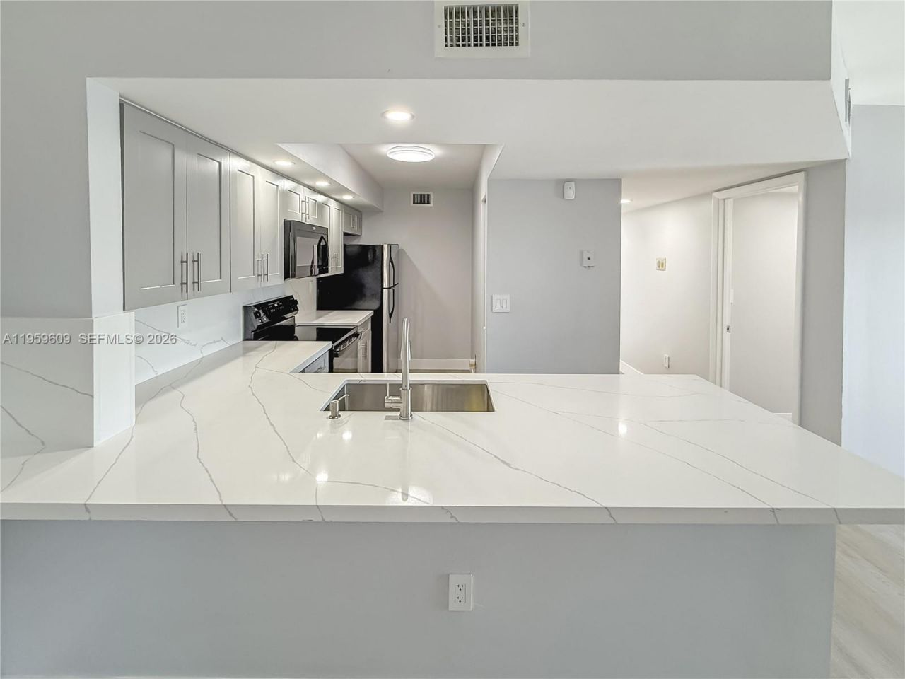 8590 SW 212th St , Unit #204, Cutler Bay, FL 33189 Photo