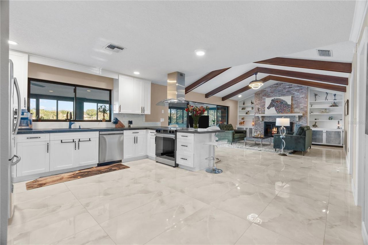 3105 S Lakeshore Court, Eustis, FL 32726 Photo