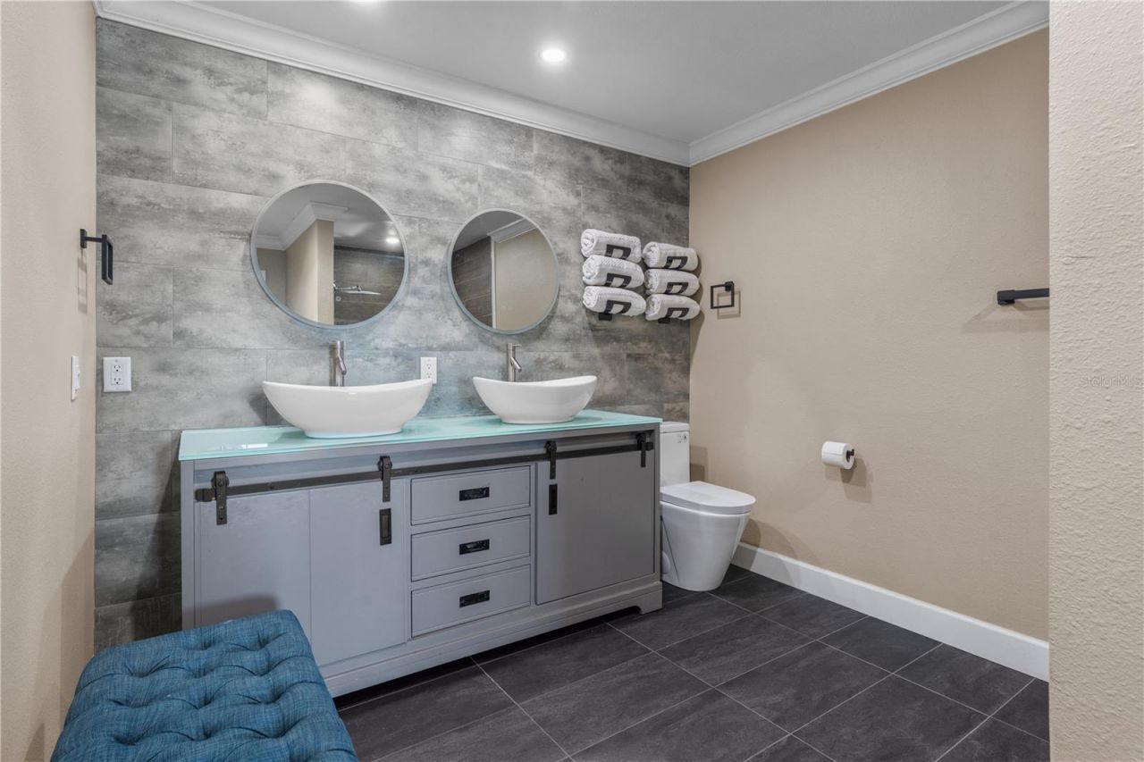 3105 S Lakeshore Court, Eustis, FL 32726 Photo