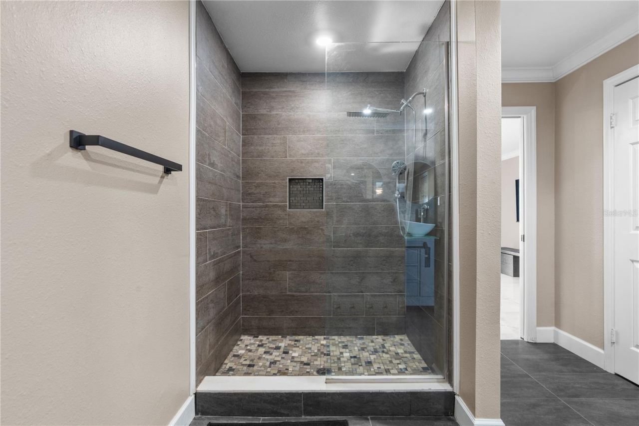 3105 S Lakeshore Court, Eustis, FL 32726 Photo