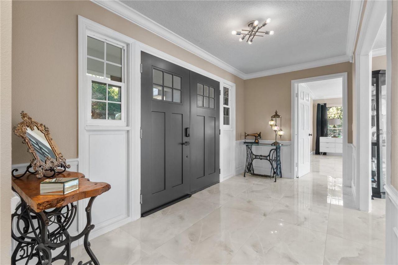 3105 S Lakeshore Court, Eustis, FL 32726 Photo