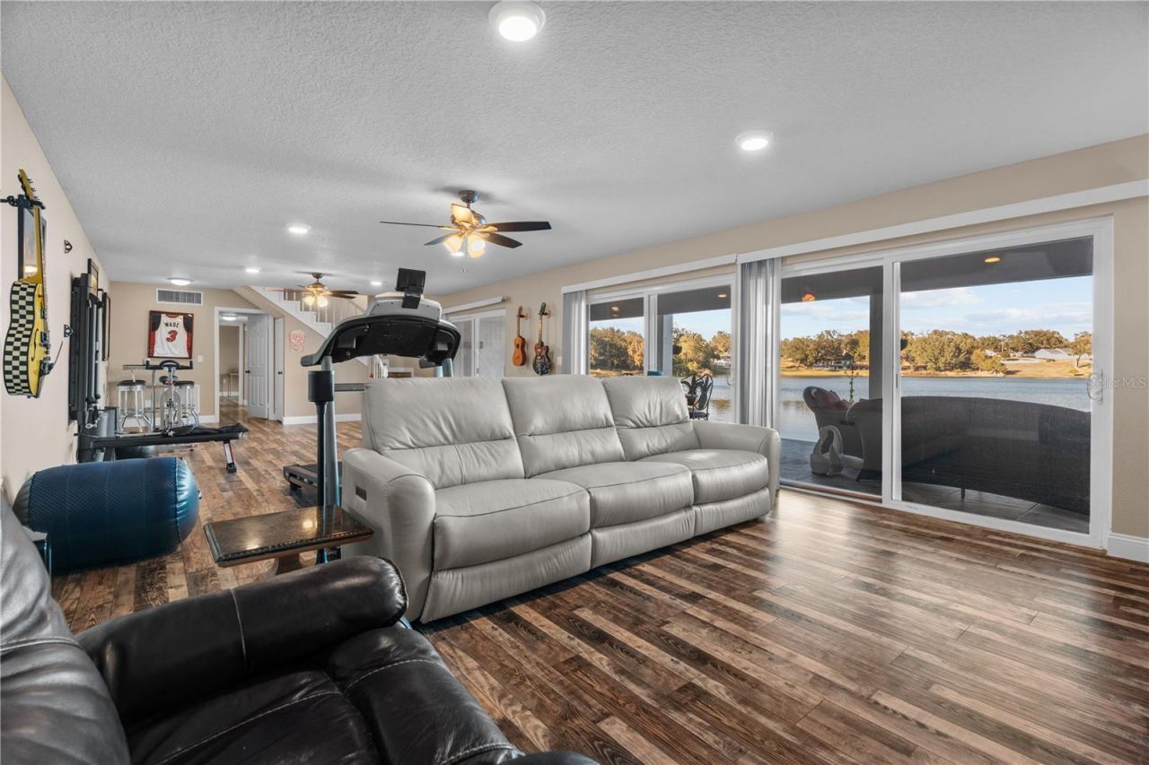 3105 S Lakeshore Court, Eustis, FL 32726 Photo