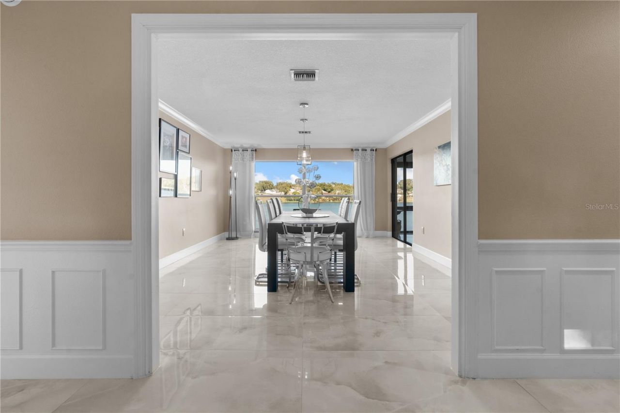 3105 S Lakeshore Court, Eustis, FL 32726 Photo