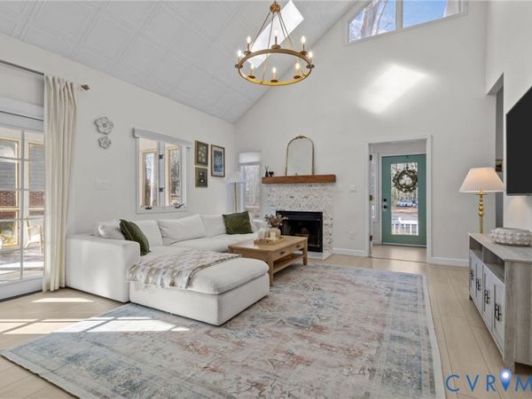 3203 Barnes Spring Court, Midlothian, VA 23112