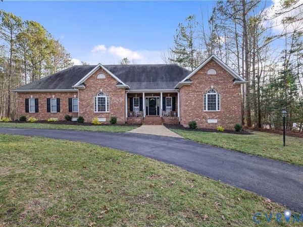 8901 First Branch Lane, Chesterfield, VA 23838