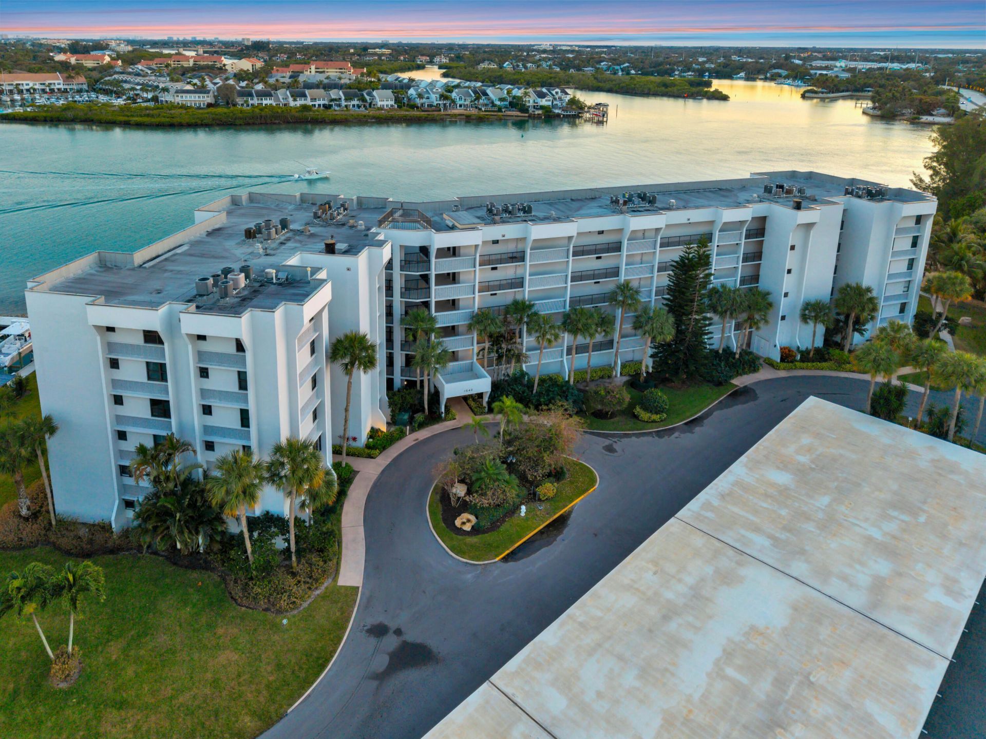1542 Jupiter Cove Drive, Unit 604c, Jupiter, FL 33469 Photo