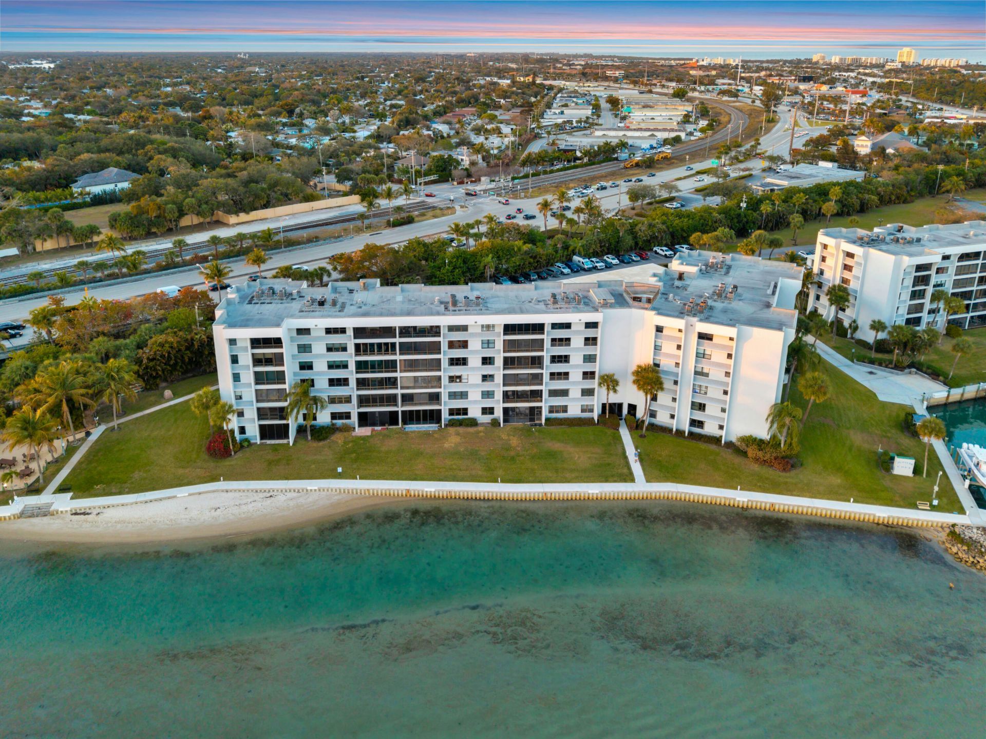 1542 Jupiter Cove Drive, Unit 604c, Jupiter, FL 33469 Photo