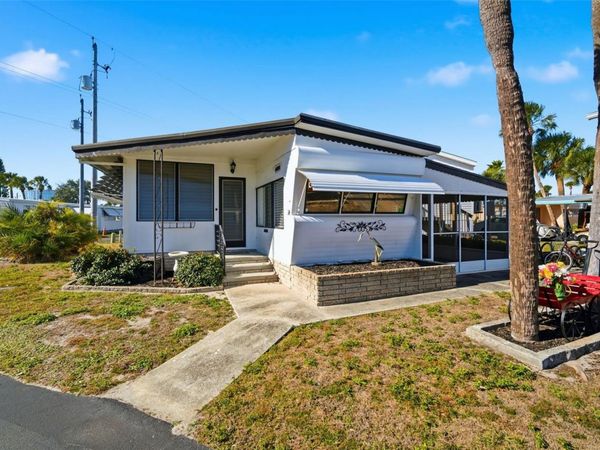 4851 W GANDY BOULEVARD, Unit B4L24, TAMPA, FL 33611