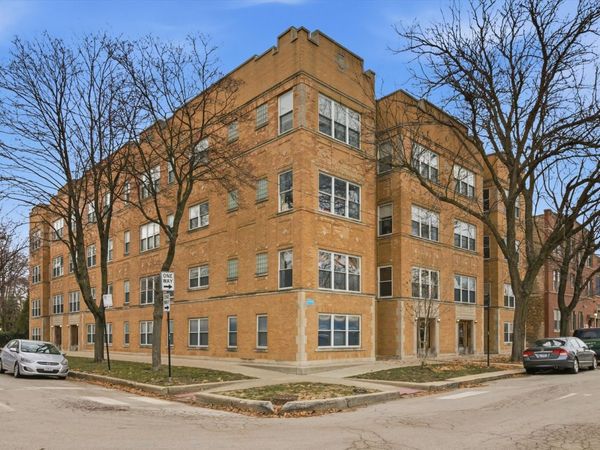 3808 W Belle Plaine Avenue, Unit G, Chicago, IL 60618