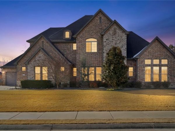 600 Tall Oaks Court, Centerton, AR 72719