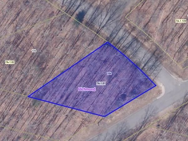 184 CHAPELWOOD, SHADY SPRING, WV 25918