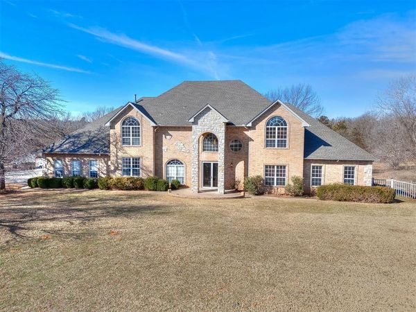 3201 Wakefield Lane, Choctaw, OK 73020