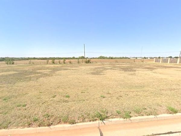 McDonald Terrace, Cordell, OK 73632