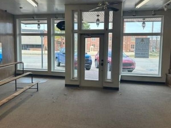 6732 NW 39th Expressway, Bethany, OK 73008