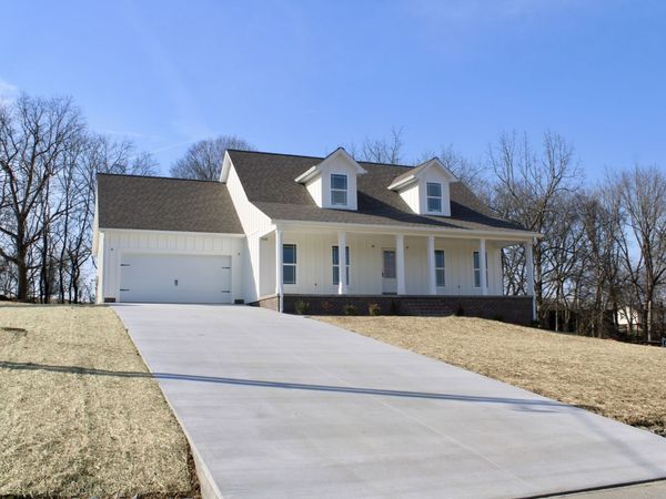 156 Lisa Drive , Gordonsville, TN 38563