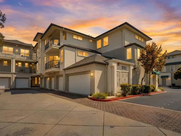 501 Baltic Circle, Unit 539, Redwood City, CA 94065