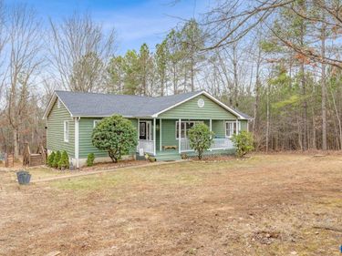 2325 MARTIN KINGS RD, SCOTTSVILLE, VA 24590
