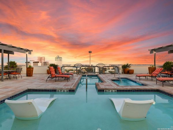 230 Dwyer Ave, Unit 501, San Antonio, TX 78204