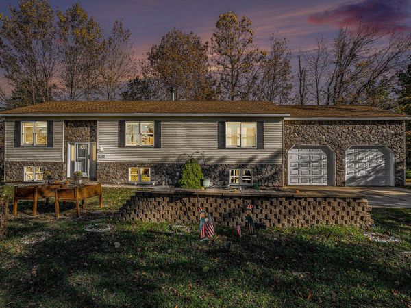 1021 Orchard Avenue, South Haven, MI 49090