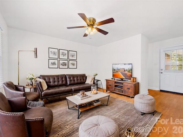 4005 Abbeydale Drive, Charlotte, NC 28205