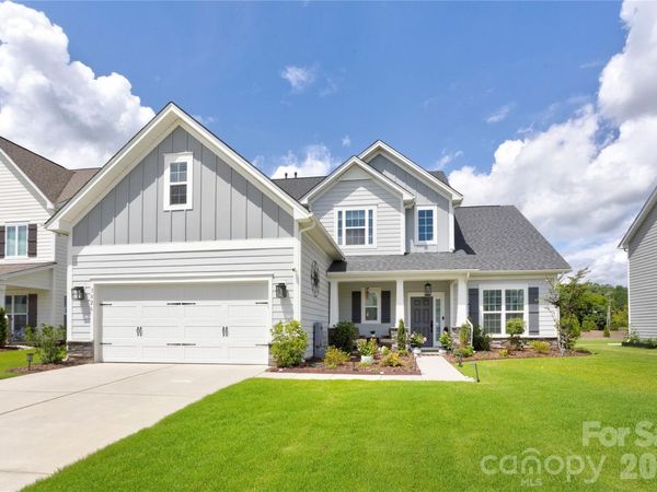 3826 Dahlia Drive, Harrisburg, NC 28075