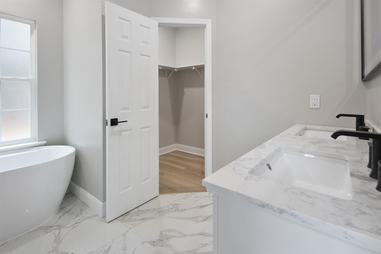 604 Rustling Pines Boulevard, Midway, FL 32343 Photo