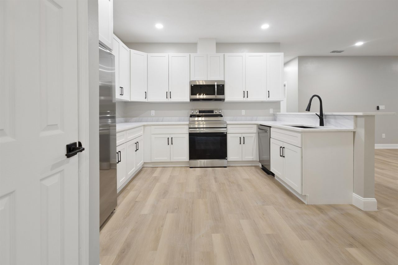 604 Rustling Pines Boulevard, Midway, FL 32343 Photo