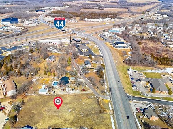 1245 N Main Street , St Clair, MO 63077