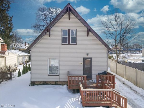 2411 8th Street, Cuyahoga Falls, OH 44221