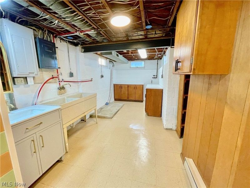 232 Hawthorne Street, Elyria, OH 44035 Photo 18