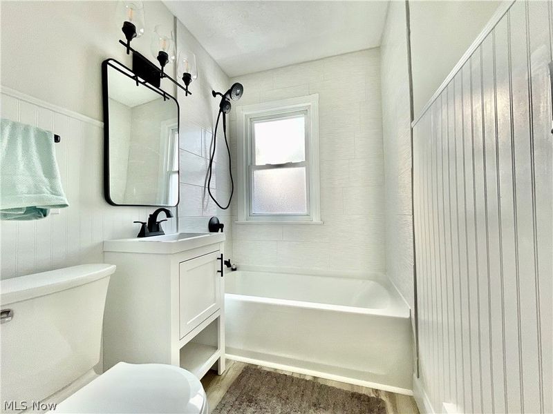 232 Hawthorne Street, Elyria, OH 44035 Photo 7