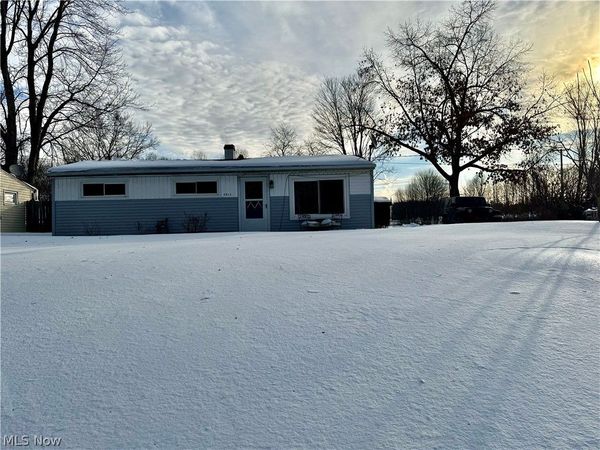 2852 Shelly Road, Ravenna, OH 44266