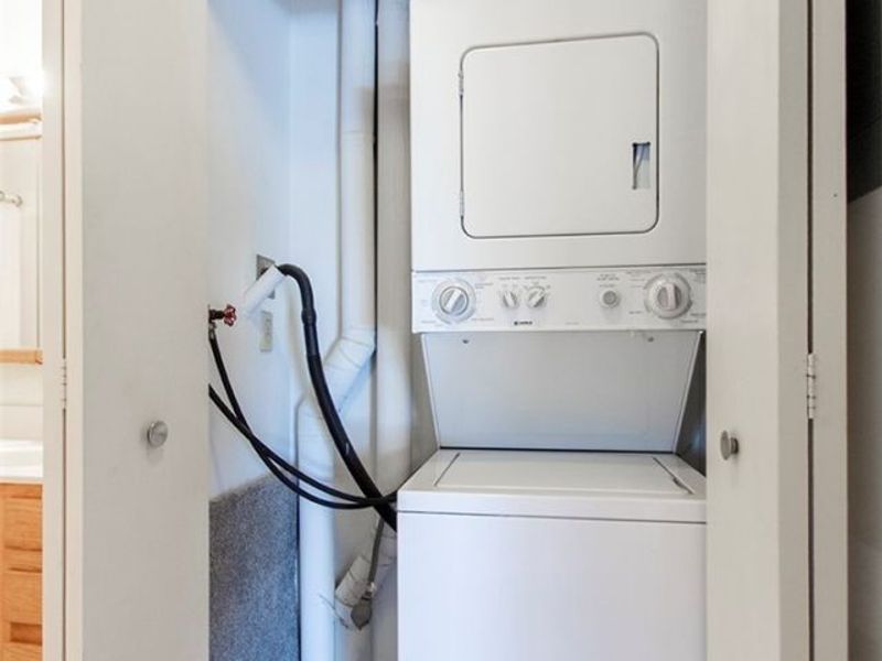 9600 Cove Avenue, Unit B-9, North Royalton, OH 44133 Photo 15