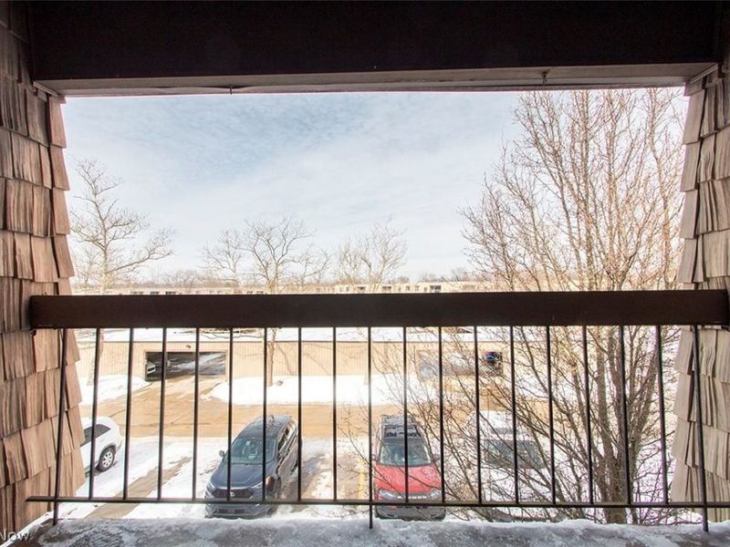 9600 Cove Avenue, Unit B-9, North Royalton, OH 44133 Photo 16