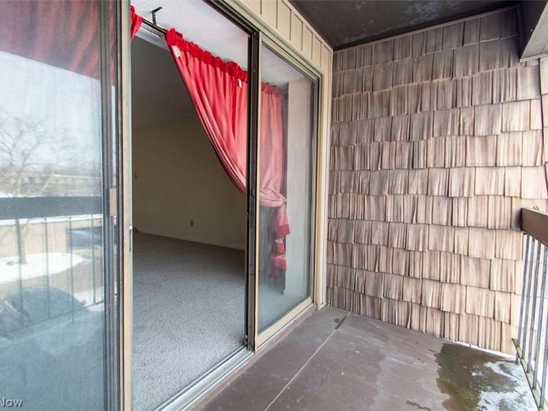 9600 Cove Avenue, Unit B-9, North Royalton, OH 44133 Photo 17