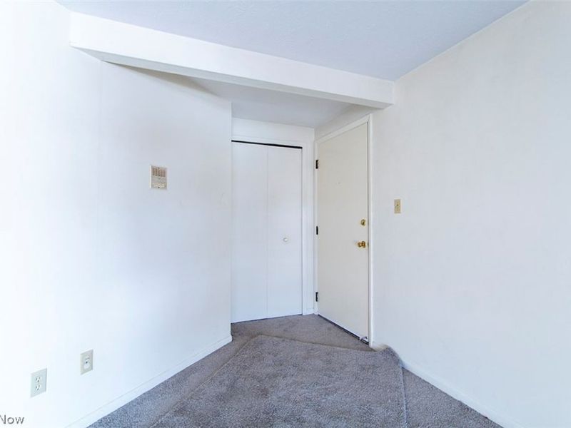 9600 Cove Avenue, Unit B-9, North Royalton, OH 44133 Photo 3