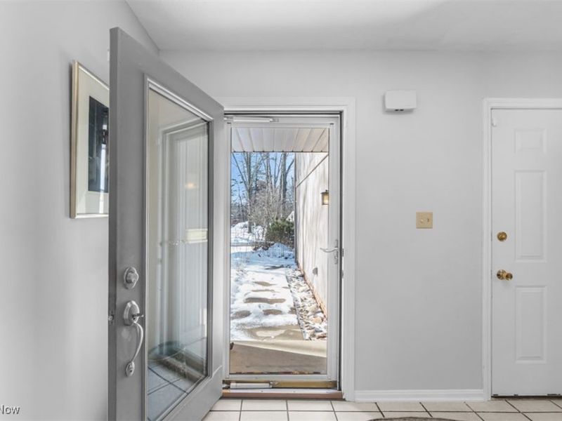 843 Haywood Drive, South Euclid, OH 44121 Photo 3