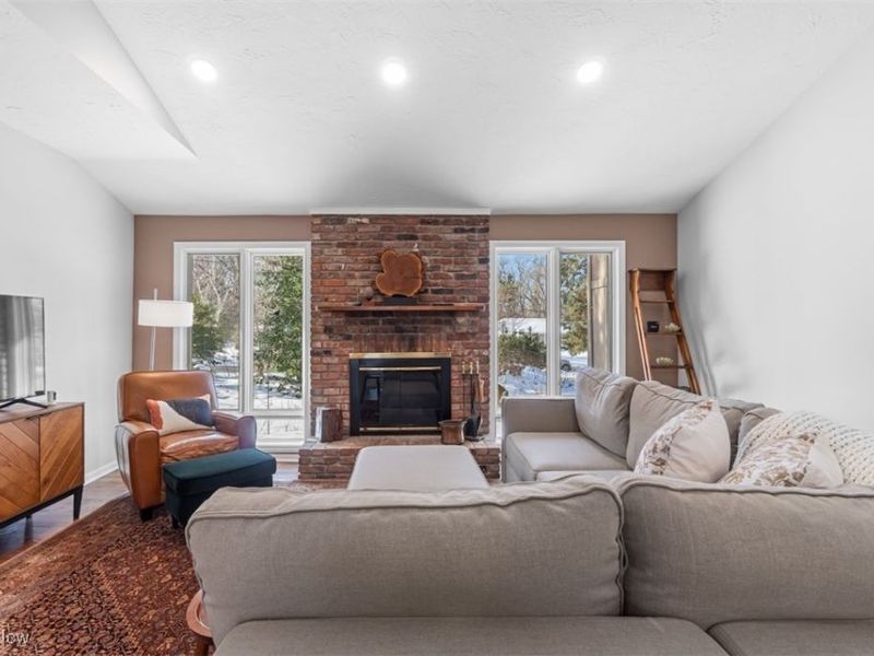 843 Haywood Drive, South Euclid, OH 44121 Photo 6