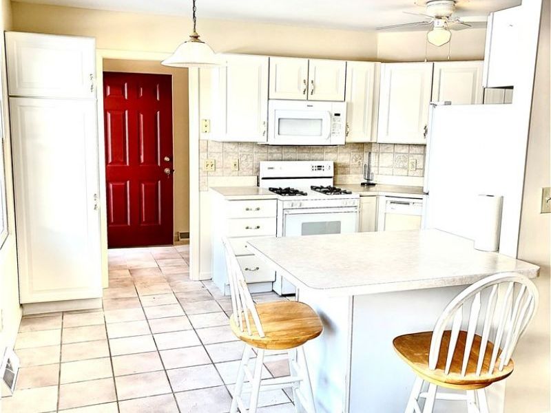 62 E Western Reserve Road, Unit 3, Poland, OH 44514 Photo 5