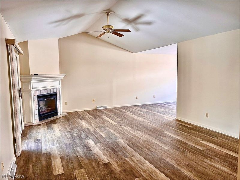 62 E Western Reserve Road, Unit 3, Poland, OH 44514 Photo 8